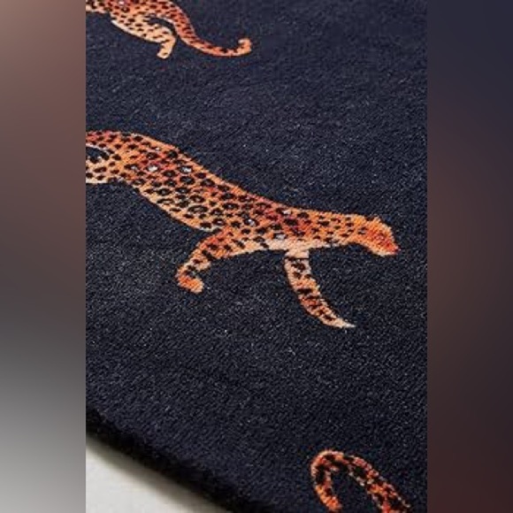 NWT Anthropologie Home Navy with Cheetah Pattern Area Rug 3x5 Jungle Safari - Picture 3 of 3